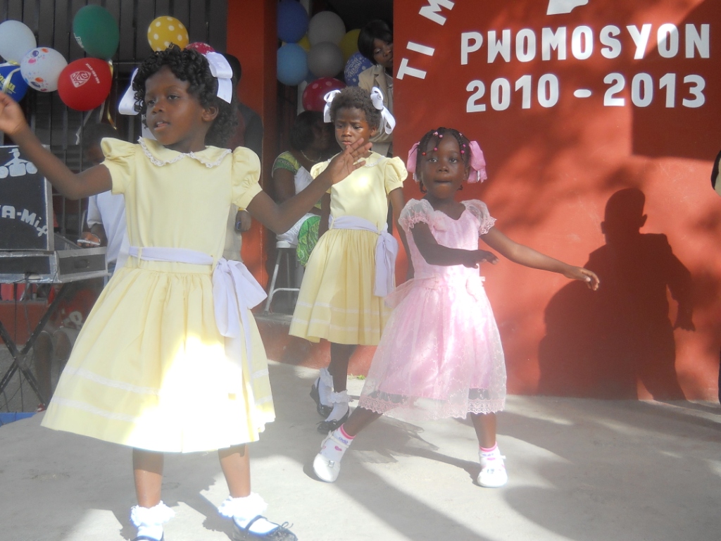 21graduationgarderie2013.jpg