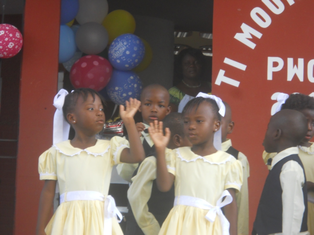 2graduationgarderie2013.jpg